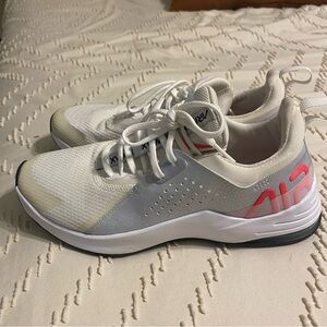 Nike Women's AirMax TR-3 white size 7 NWOT